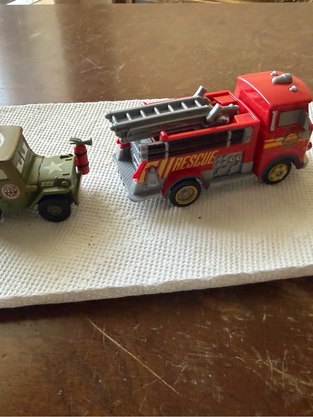 Disney Pixar Cars race & rescue toys red & sarge EUC toys Cars toys movie - Picture 4 of 6